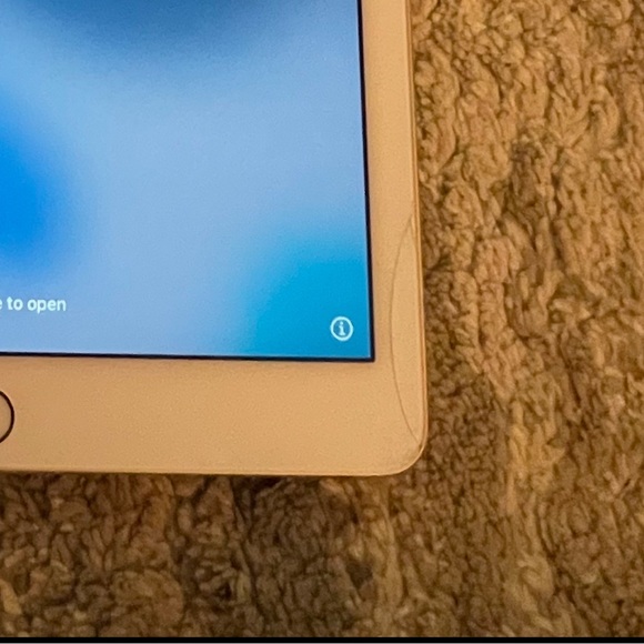 Apple iPad air 2 wifi with Black and Blue Case - Picture 7 of 7